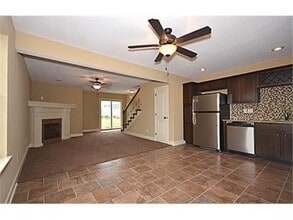 Building Photo - 3 Bedroom, 2.5 Bath, Townhouse in the Fox Creek Subdivision