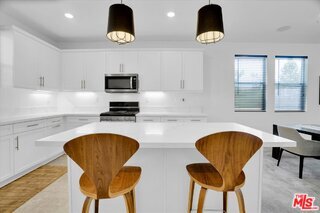 Building Photo - 725 Daniel Freeman Cir