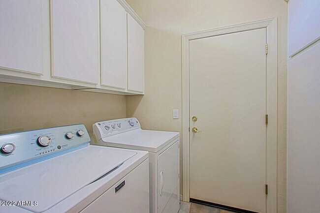 Building Photo - 30946 N 74th Way