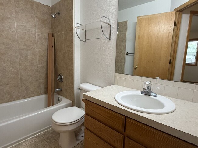 Building Photo - Elevated Living in Fort Collins – Stylish 3 Bed 3.5 Bath Home