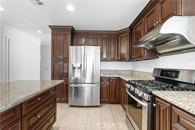 Building Photo - 15410 Elm Ln