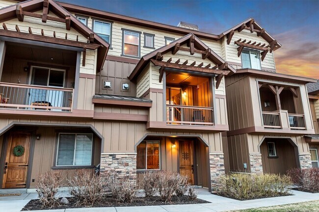 Building Photo - 13412 Alexis Dr