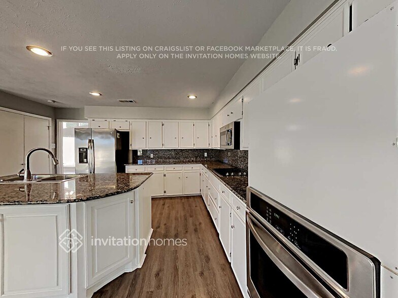 Building Photo - 3357 Canyon Valley Trail