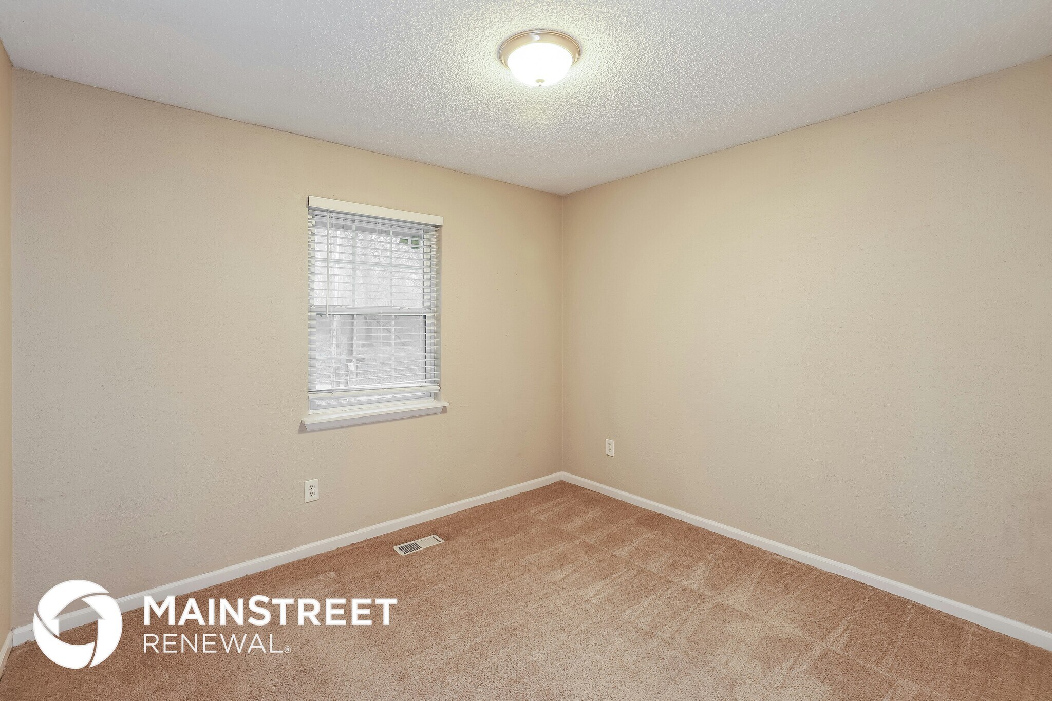 Building Photo - 11521 N McGee St