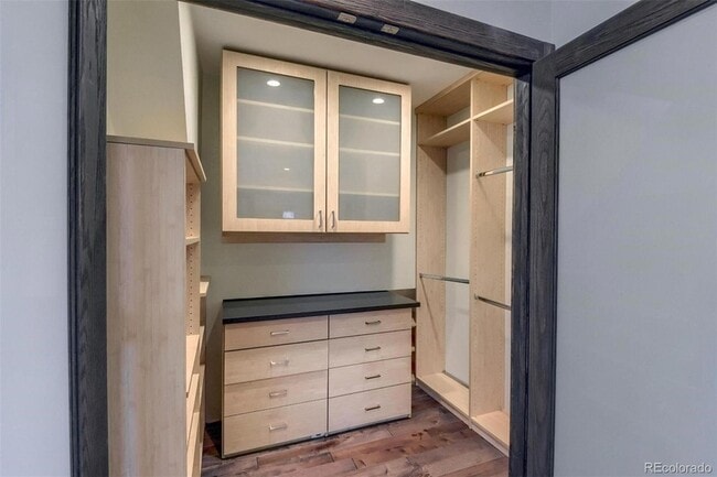 Building Photo - 2798 S Lincoln St