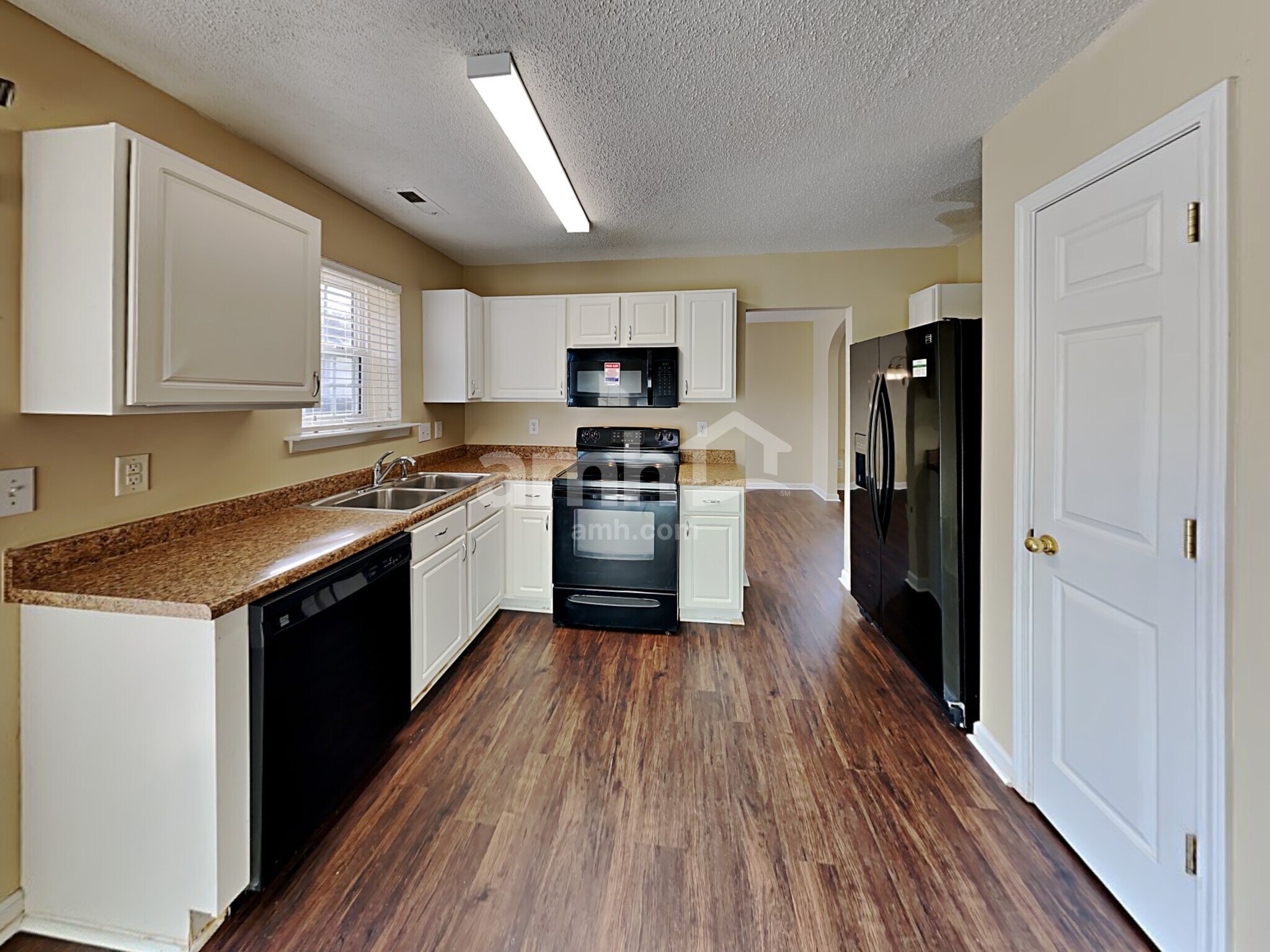 Building Photo - 104 Indian Overlook Ct