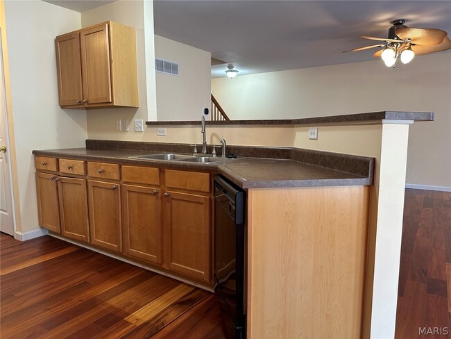 Building Photo - 207 Shady Rock Ln