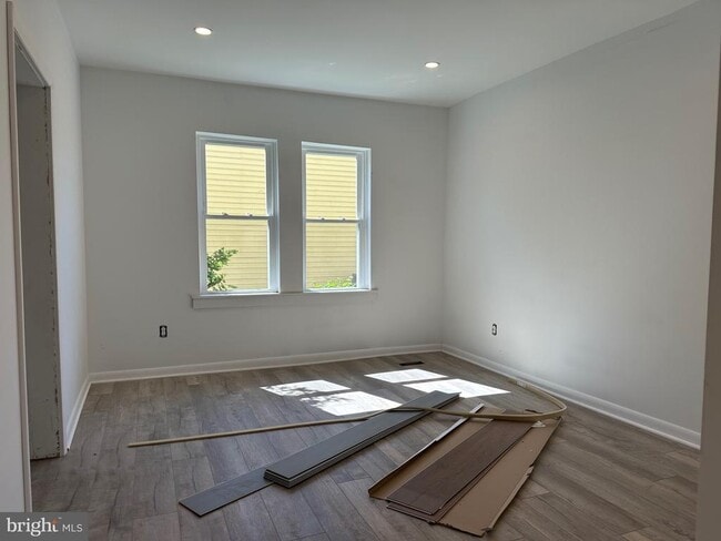 Building Photo - 319 W Ridge Pike