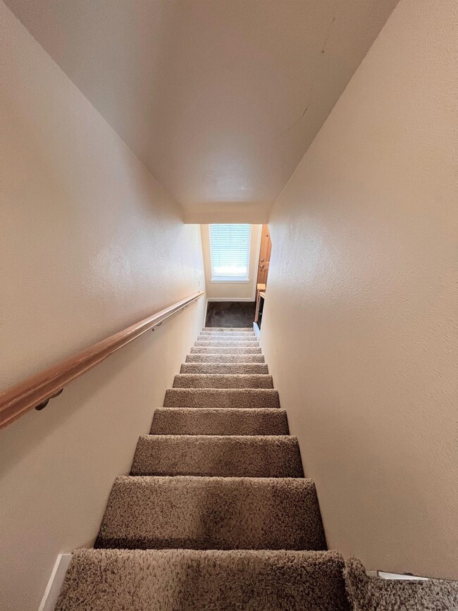 Building Photo - 8861 W Pine Valley Ln