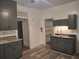 Building Photo - 28 Western Ave