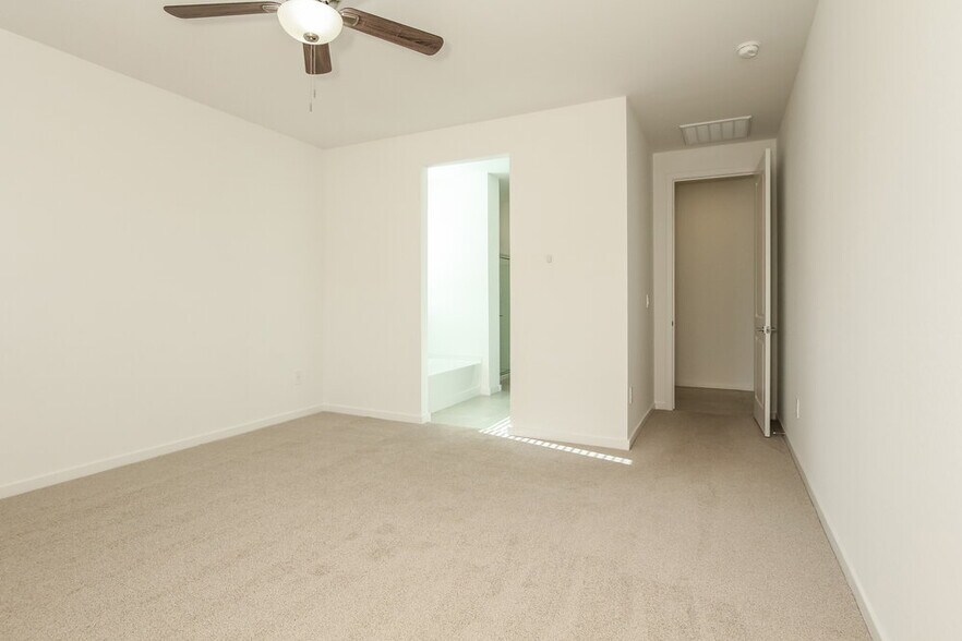 Building Photo - 24466 Grove St