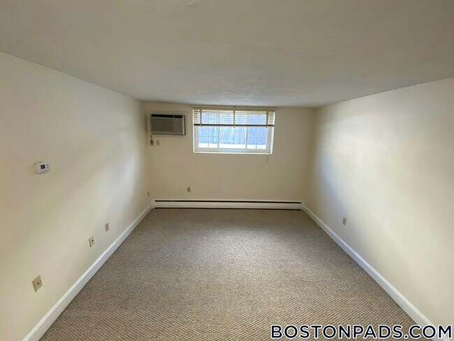 Building Photo - 12 Brattle Dr