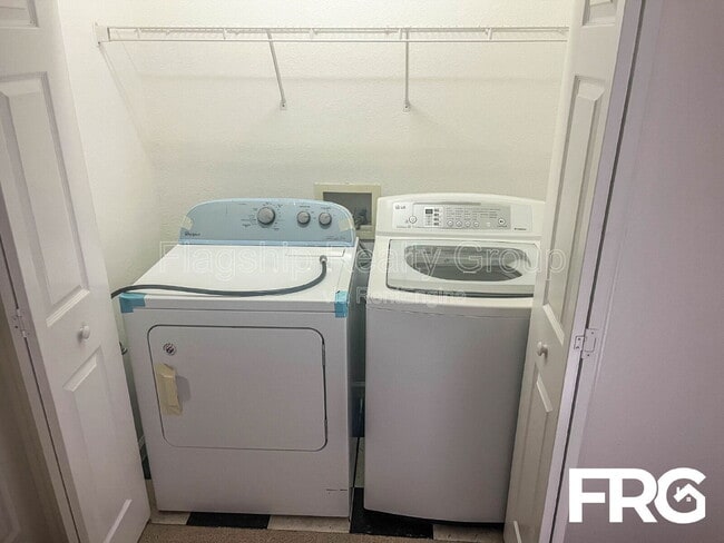 Building Photo - 4270 Williamsbrook Ln