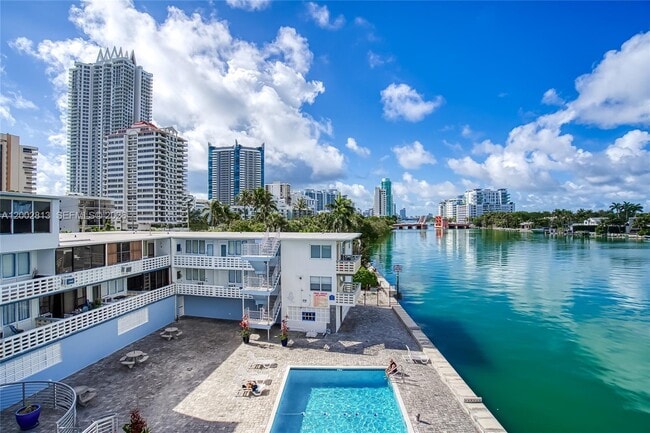 Building Photo - 6484 Indian Creek Dr