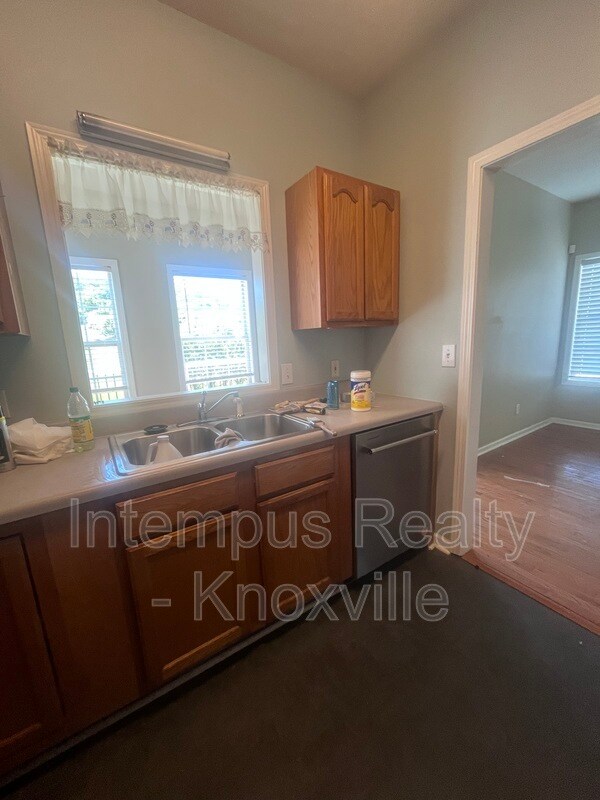 Building Photo - 413 Bowers Park Cir