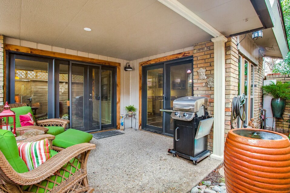 Building Photo - 12553 Montego Plz