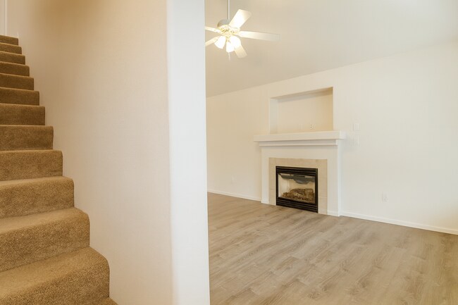Building Photo - Modern Duplex with Garage and Backyard