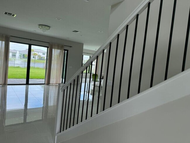 Building Photo - 10033 Stockrun Dr