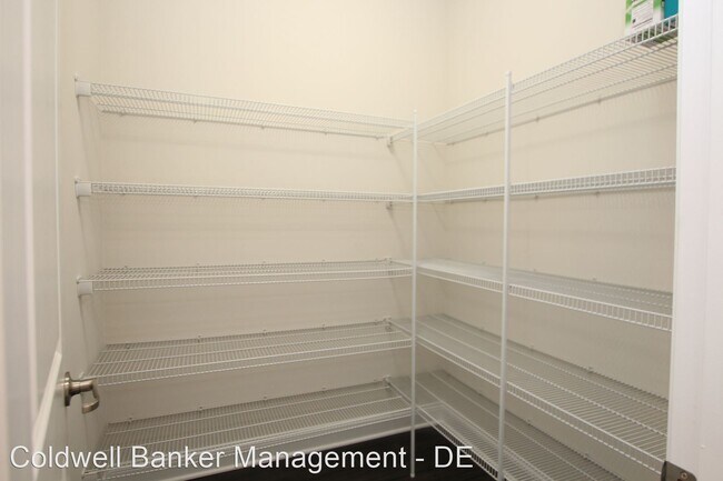 Building Photo - 3 br, 2.5 bath House - 36031 Auburn Way Pl...