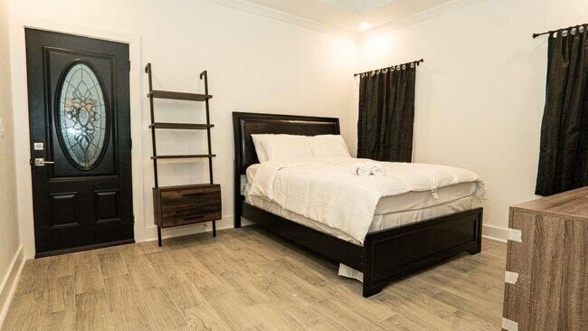 Building Photo - 7803 Jester St