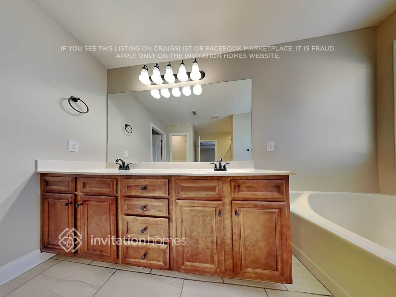 Building Photo - 1024 Buckeye Ln