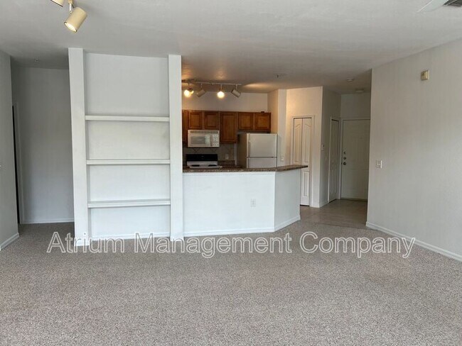Building Photo - 6153 Metrowest Blvd