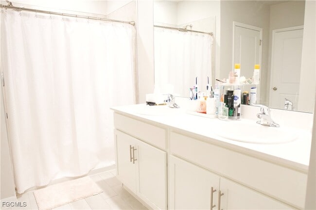 Building Photo - 413 SE 4th St