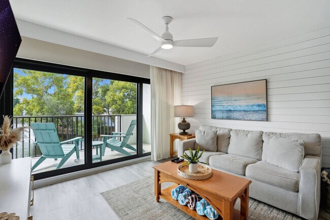 Building Photo - 600 Neapolitan Way