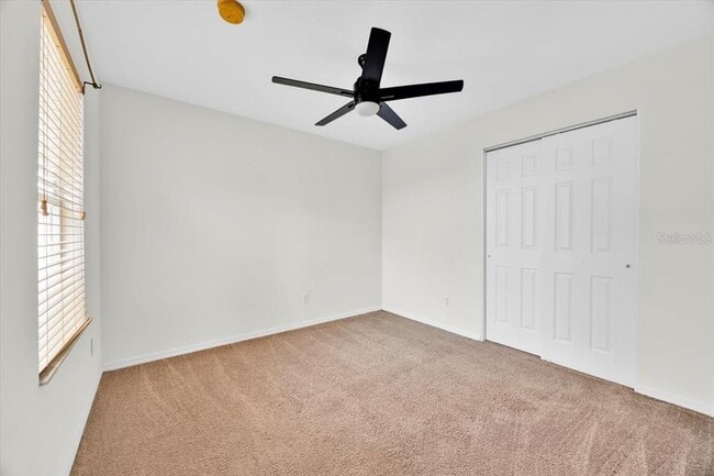 Building Photo - 409 Rona Ln