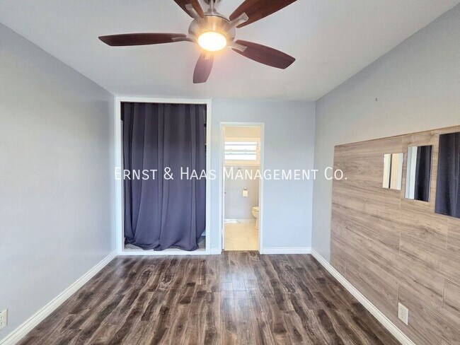 Building Photo - 8131 San Mateo Cir