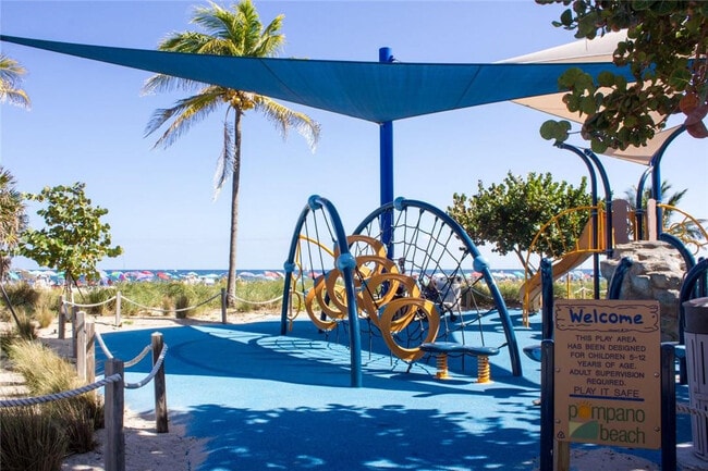 Building Photo - 2900 NE 14th Street Causeway