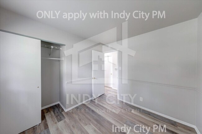 Building Photo - 7838 Ridgewood Dr