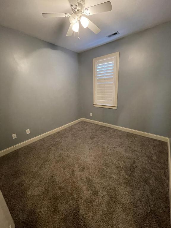 Building Photo - 1570 Gray Hill Ct
