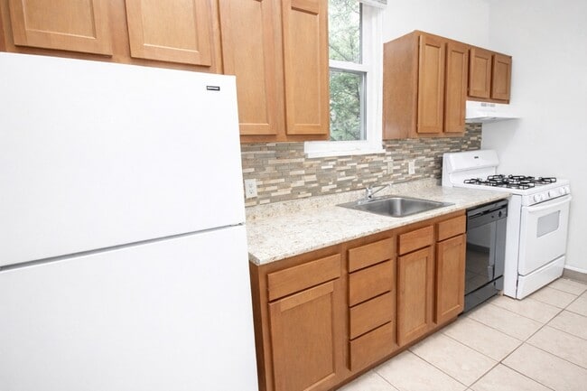 Interior Photo - ASHLEY PLACE -- 080