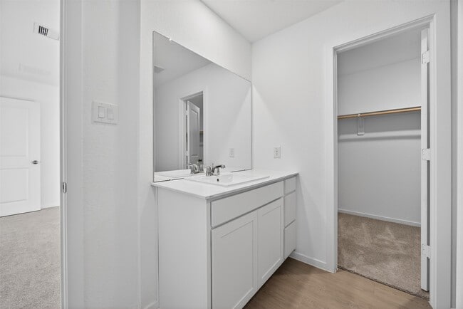 Building Photo - 5906 Havana Mist Dr