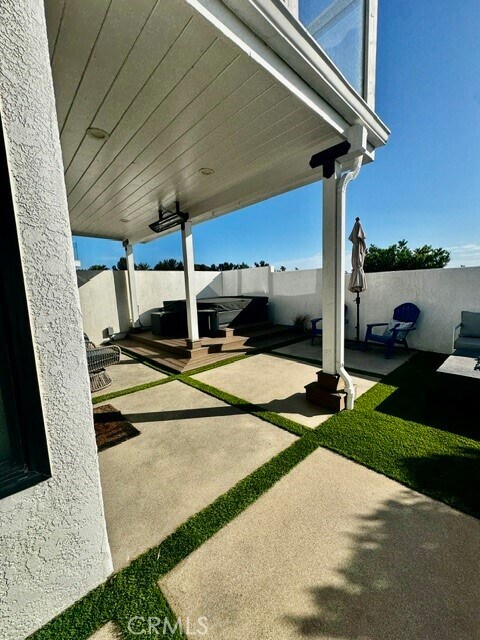 Building Photo - 55 Palm Beach Ct