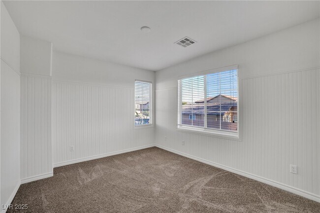 Building Photo - 7425 Glorious Sun Dr
