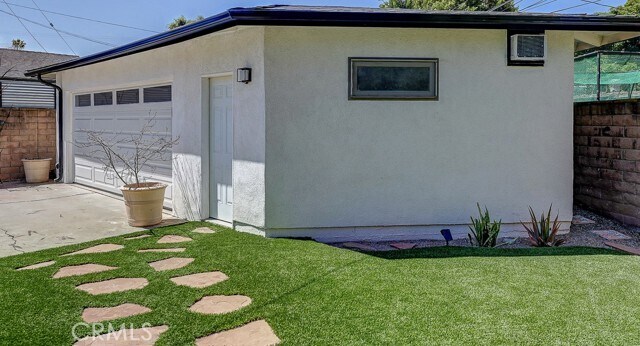 Building Photo - 380 Mira Loma Pl