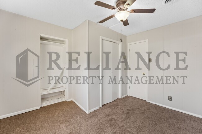 Building Photo - 1823 S Hiram St