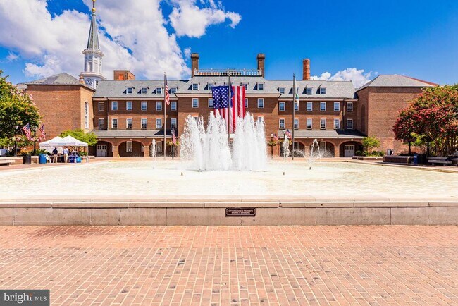 Building Photo - 705 Lyles Ln