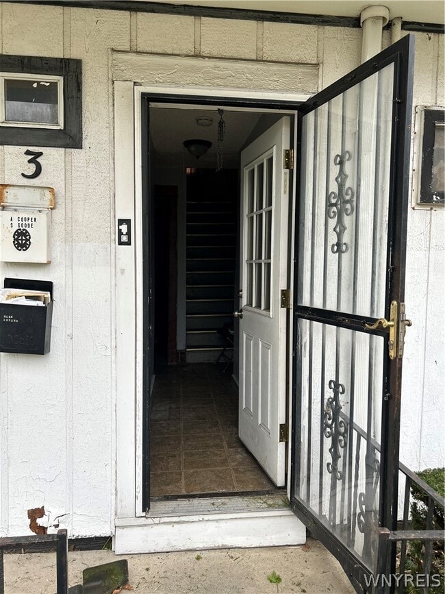 Building Photo - 3 Hurlock Ave