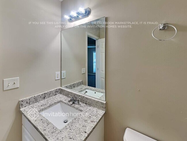 Building Photo - 6216 Nellie Ct SE