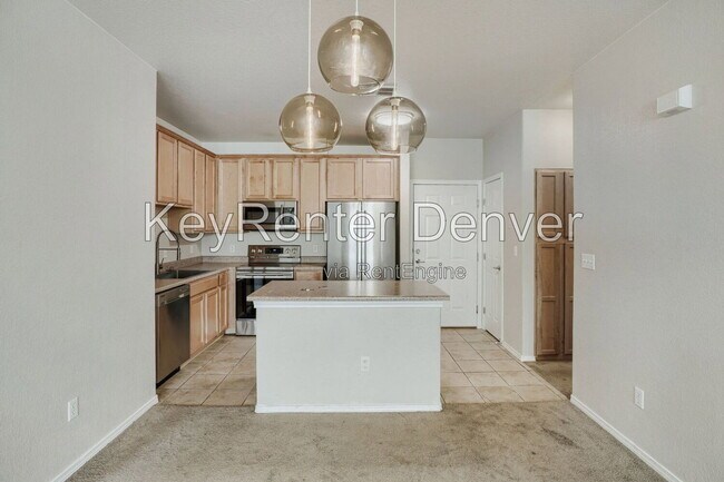 Building Photo - 15455 Canyon Rim Dr