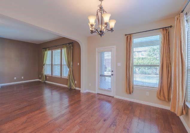 Building Photo - 12959 Early Wood Dr