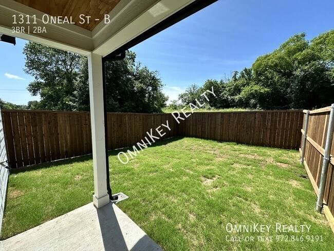 Building Photo - 1311 Oneal St