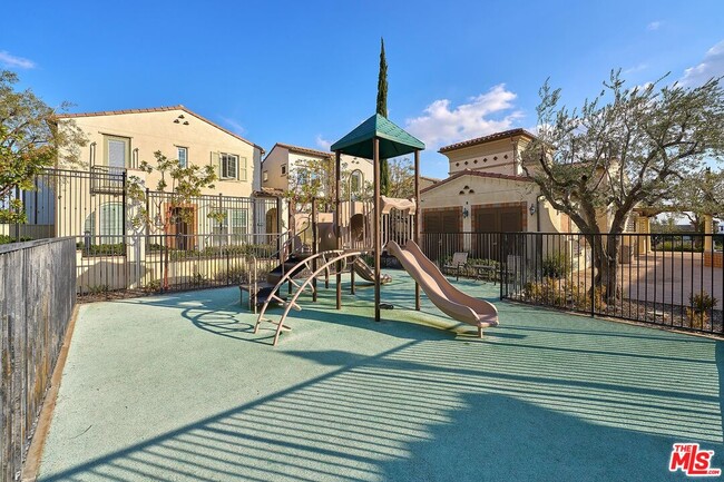 Building Photo - 20285 Avenida Paloma