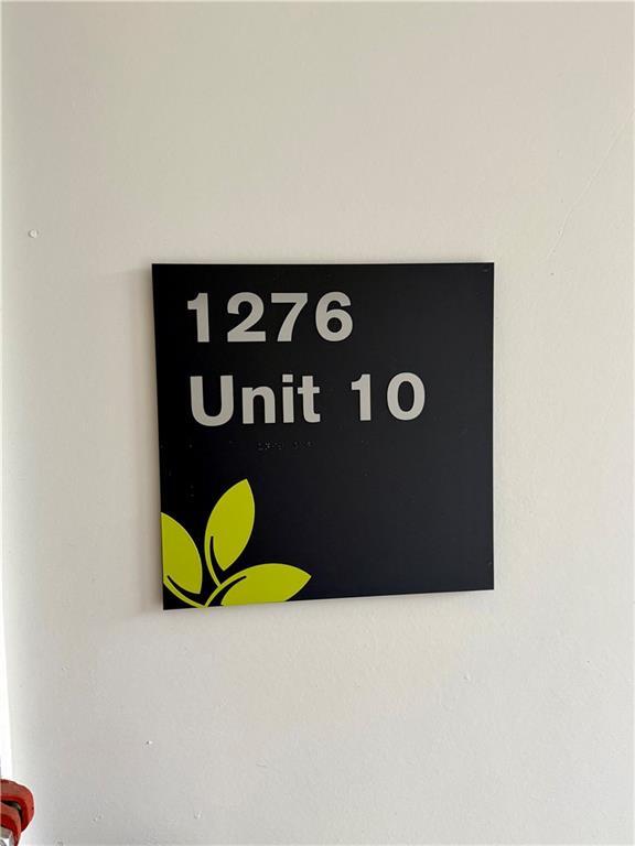 Building Photo - 1276 Longreen Ter NW