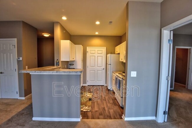 Building Photo - 619 Stockton Ridge
