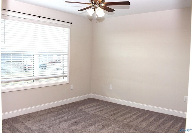 Building Photo - 114 Bella May Ln