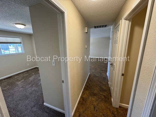 Building Photo - 3 Bed, 2 Bath, Home Located in Gardnerville
